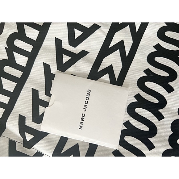 MARC JACOBS THE TOTE BAG - Picture 9 of 9